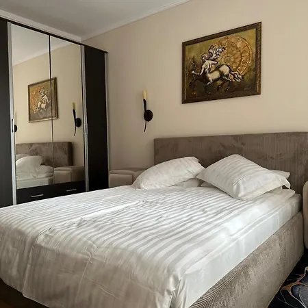 Апартамент Alex